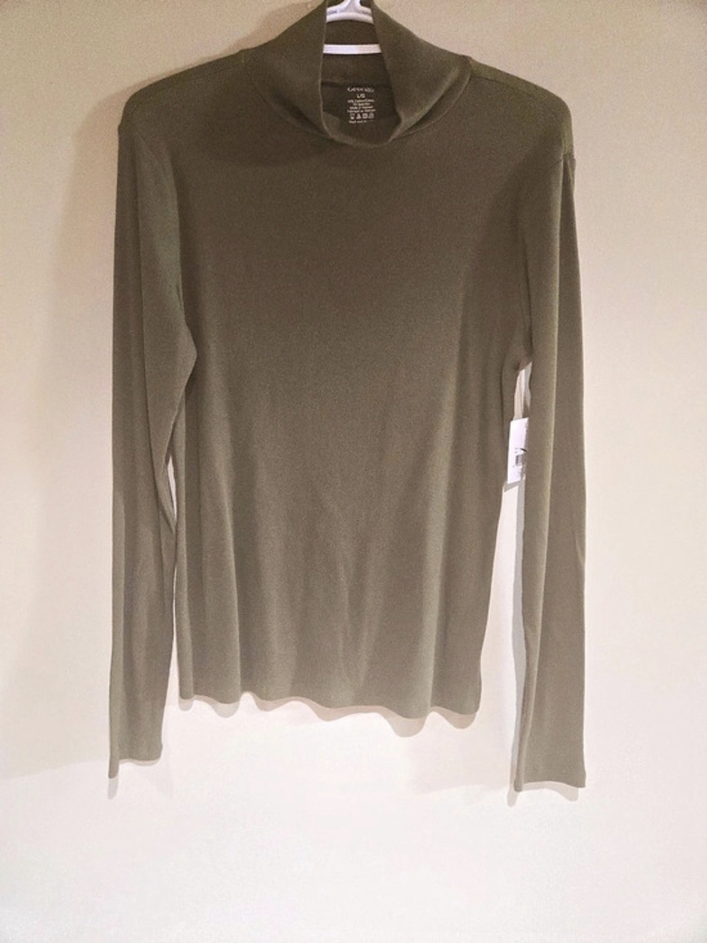 George Long Sleeve Top in Green Size Large NWT